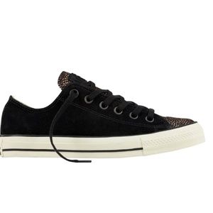 Converse Women's  Pony  Hair  Low Top  Shoes